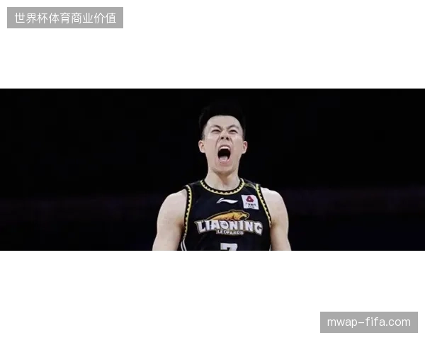 张镇麟关键防守价值千金，上海锋线铁闸有效限制布朗突破